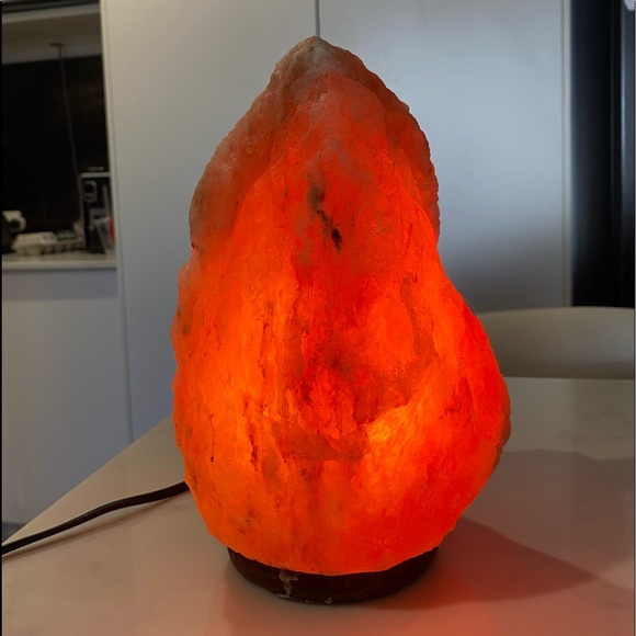 HIMALAYAN PINK SALT LAMP WITH DIMMER SWITCH / 4KG - 23cm tall - Picture 3 of 6
